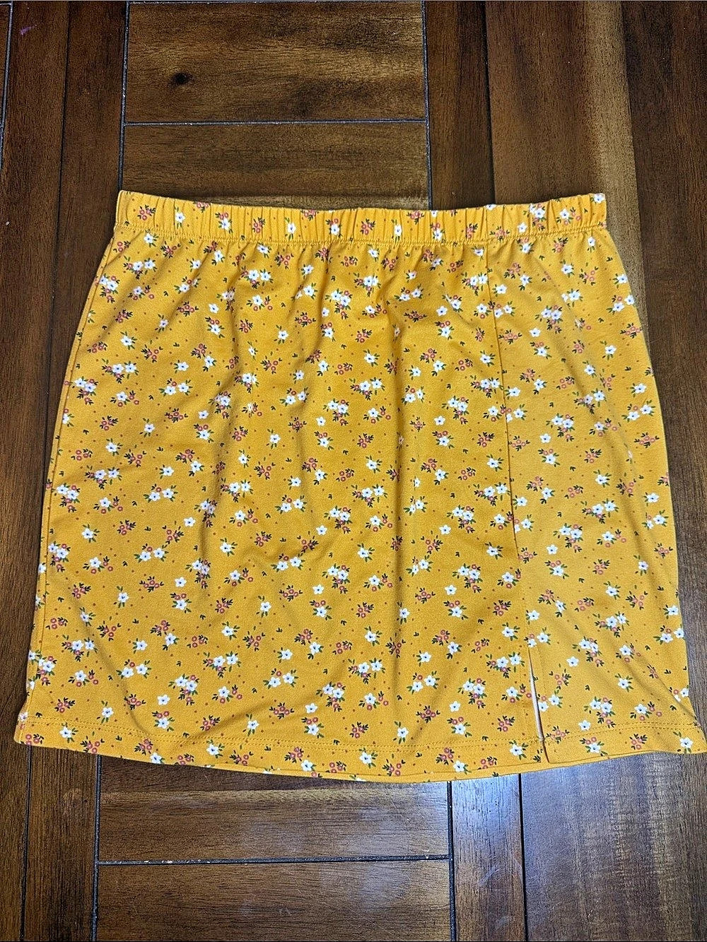 Lily Bleu Floral Mini Skirt Yellow & White XL Like New